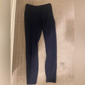 Used Lulu Navy Wunder train high rise tight 25”
